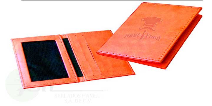 PORTA CREDENCIAL CON VENTANA EN PIEL